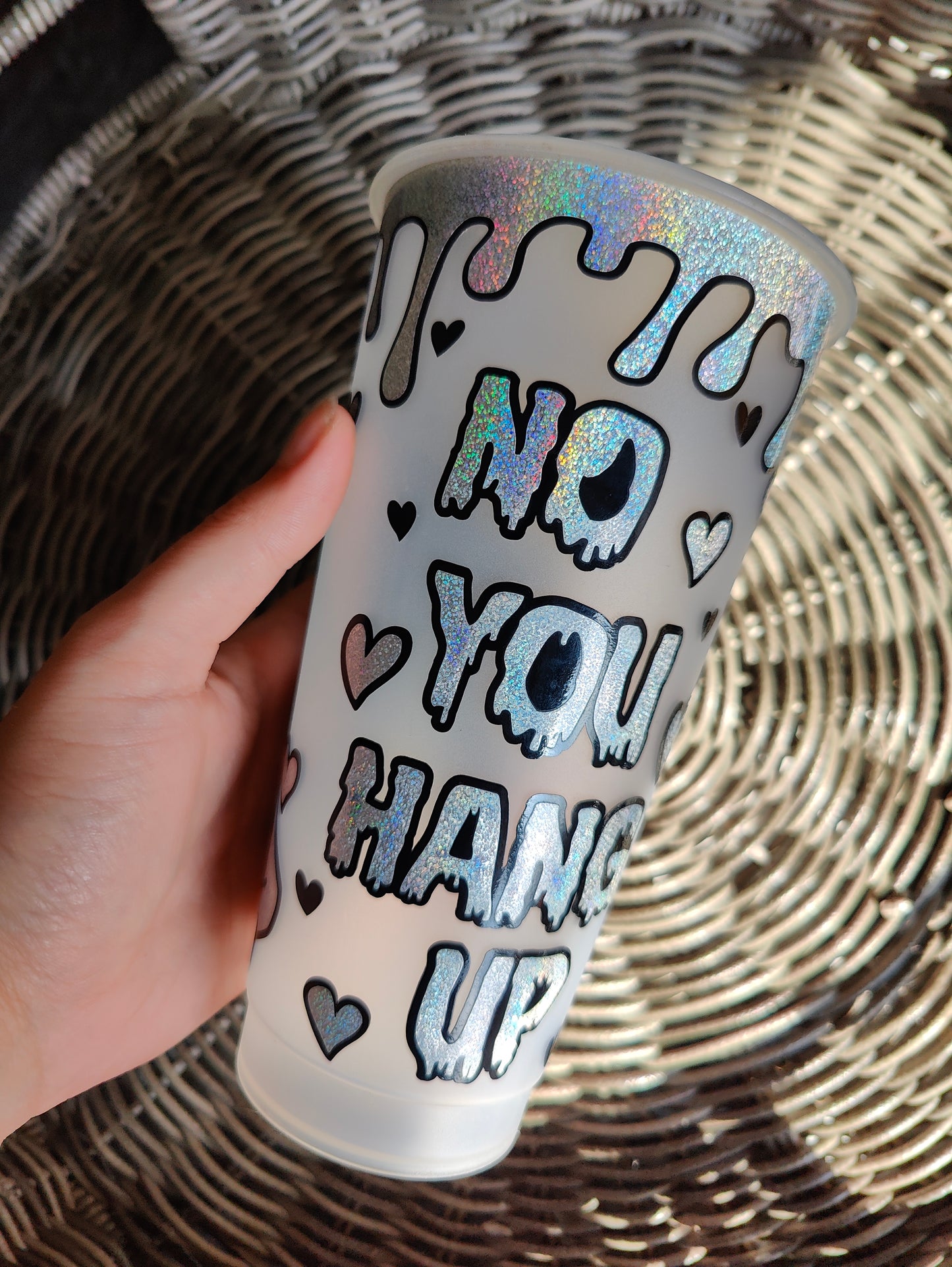 No you hang up 24oz cold cup