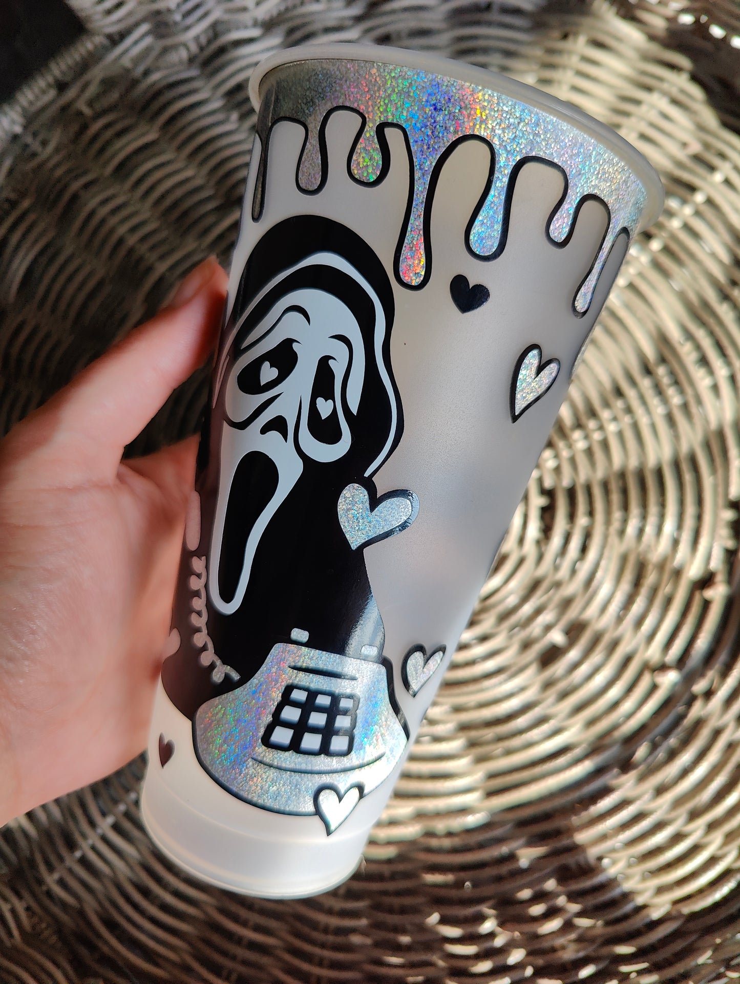 No you hang up 24oz cold cup