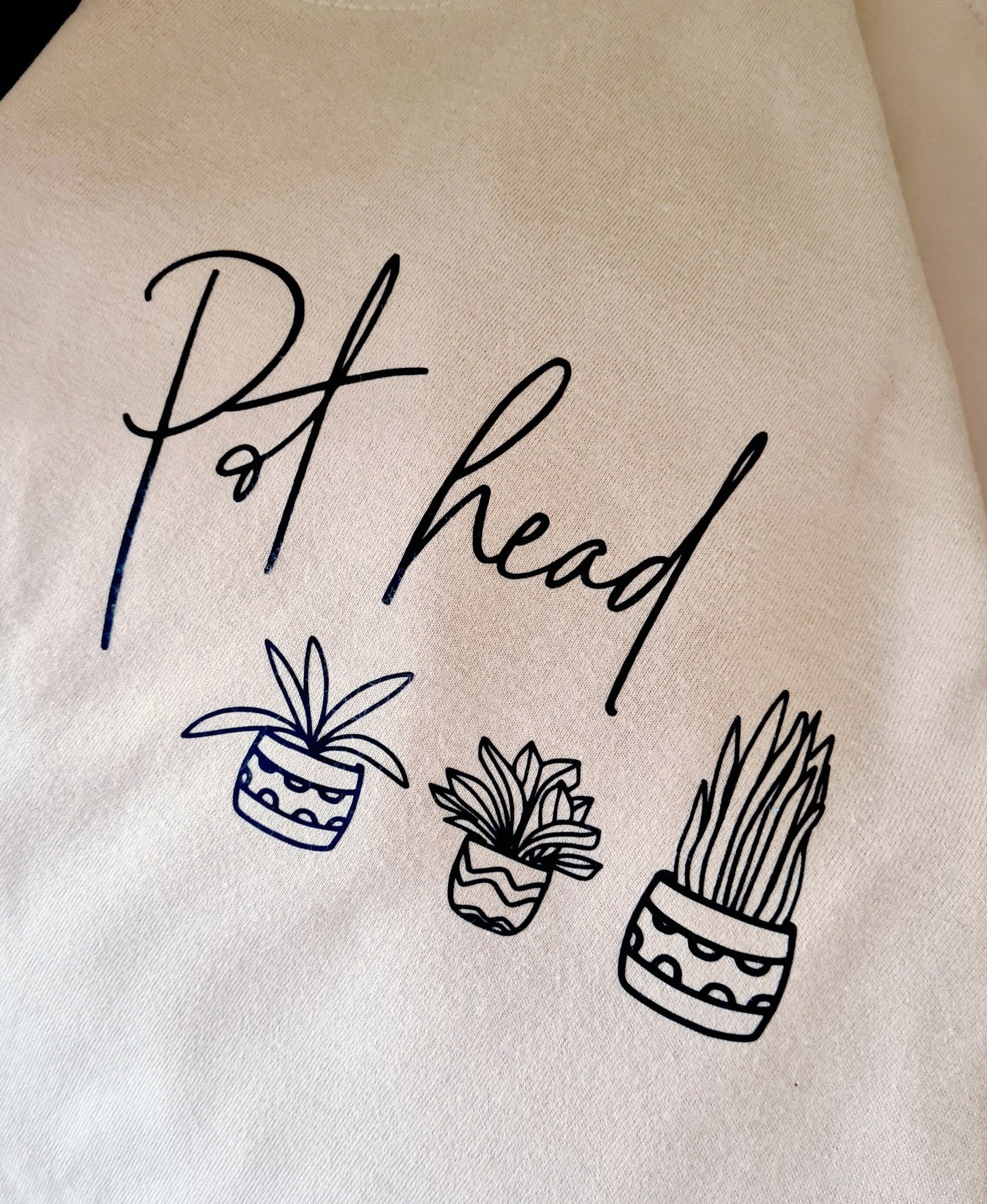 Pot head tee, Novelty slogan Pot head flowers unisex Tshirt, Womens Tshirt, Design tshirts, Floral tee womens, oversized gardening tshirt